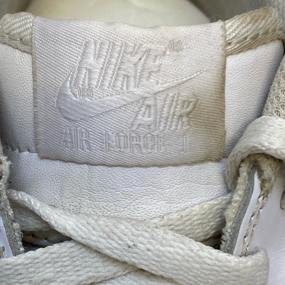 Nike Air Force 1 Triple White fashion shoes CW2288-111 Men’s Size 9.5 - Picture 7 of 13